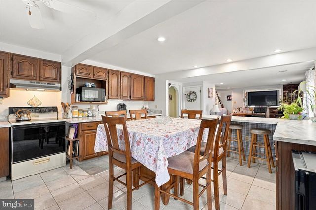 43 GREENE RD, Warminster, PA 18974