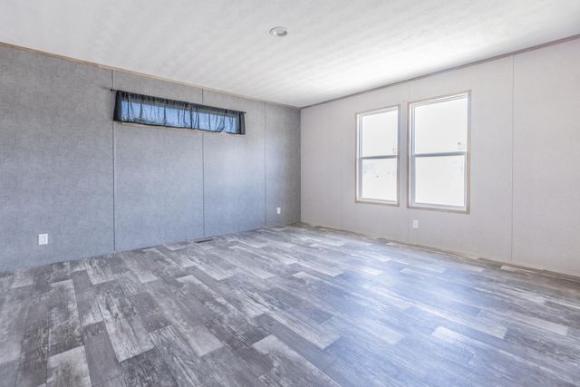 506 W ARTHUR Avenue, Estancia, NM 87016