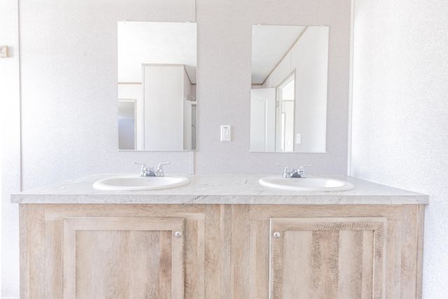 506 W ARTHUR Avenue, Estancia, NM 87016