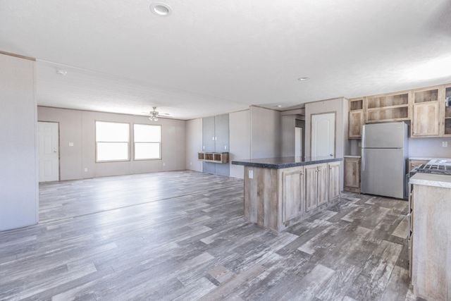 506 W ARTHUR Avenue, Estancia, NM 87016