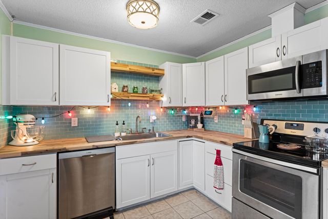 115 Kathryn Drive, Goose Creek, SC 29445