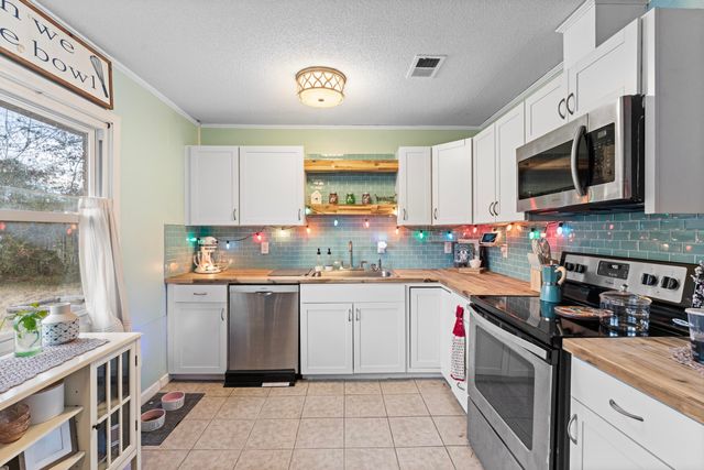 115 Kathryn Drive, Goose Creek, SC 29445