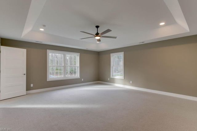 315 Dare RD, Yorktown, VA 23692