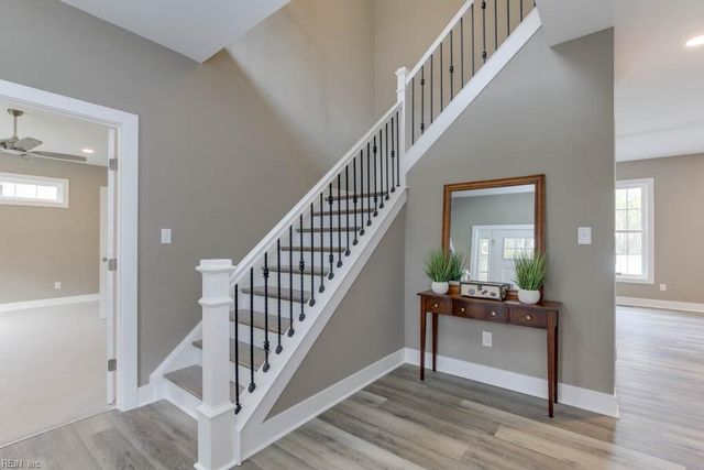 315 Dare RD, Yorktown, VA 23692