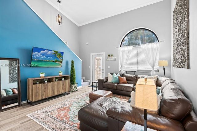 223 SE 8th St 223, Dania Beach, FL 33004