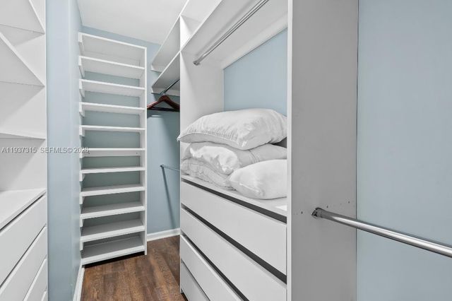 223 SE 8th St 223, Dania Beach, FL 33004