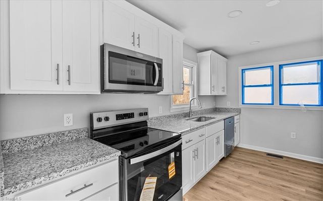 301 Lindbergh Street, Winston-salem, NC 27104