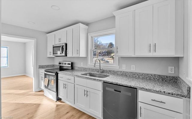 301 Lindbergh Street, Winston-salem, NC 27104