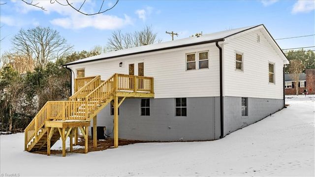 301 Lindbergh Street, Winston-salem, NC 27104