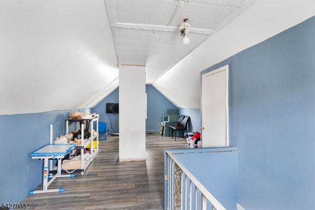 10 Hillcrest Ter, Linden City, NJ 07036