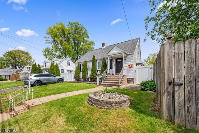 10 Hillcrest Ter, Linden City, NJ 07036