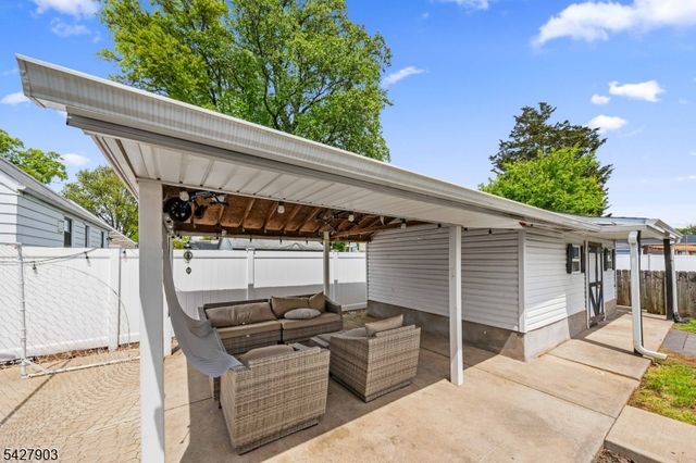10 Hillcrest Ter, Linden City, NJ 07036