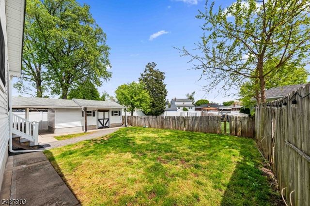 10 Hillcrest Ter, Linden City, NJ 07036