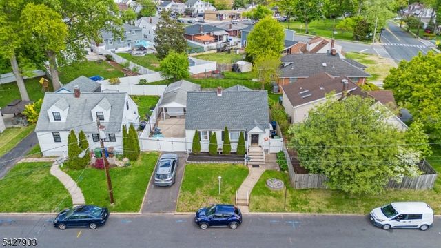 10 Hillcrest Ter, Linden City, NJ 07036