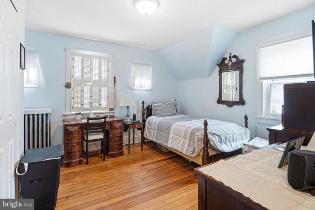 329 N TYSON AVE, Glenside, PA 19038