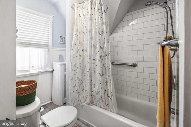 329 N TYSON AVE, Glenside, PA 19038