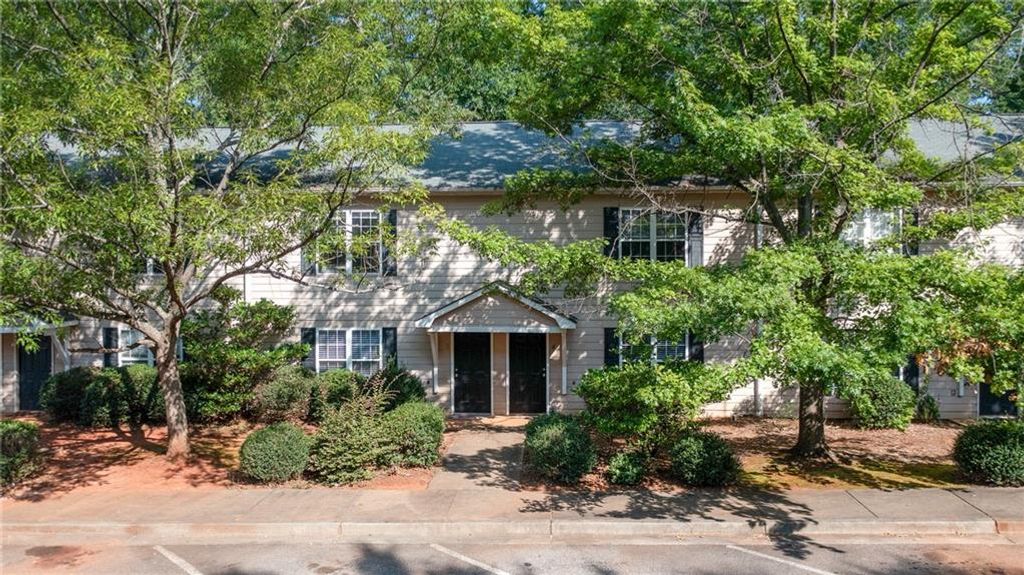 104 Westchester Circle 4, Athens, GA 30606