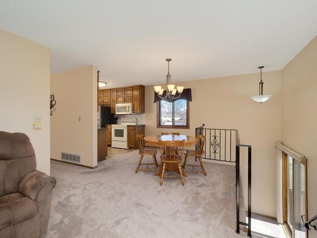 8751 Maplebrook Parkway N 0, Brooklyn Park, MN 55445