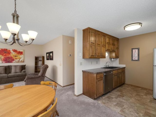 8751 Maplebrook Parkway N 0, Brooklyn Park, MN 55445