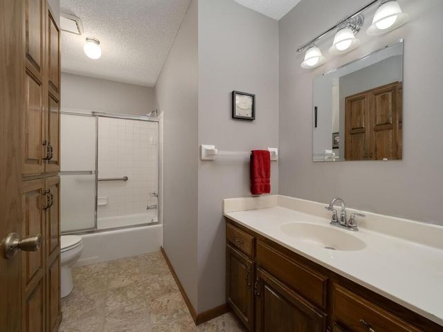 8751 Maplebrook Parkway N 0, Brooklyn Park, MN 55445