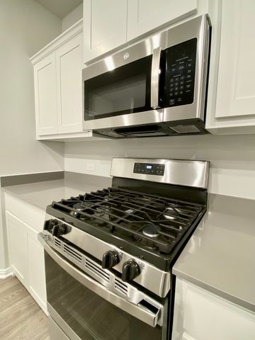 615 Metallic Tree Lane, Van Alstyne, TX 75495