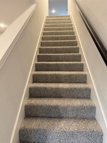 615 Metallic Tree Lane, Van Alstyne, TX 75495