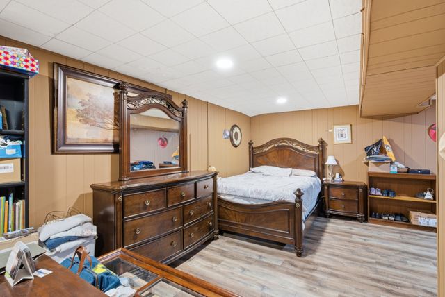 5981 Temple Rd, Nashville, TN 37221