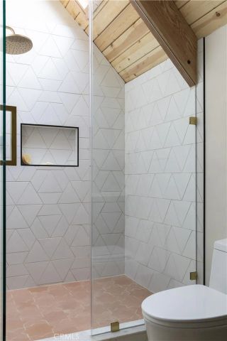 27463 Alpen, Lake Arrowhead, CA 92352