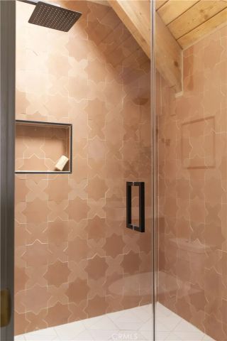 27463 Alpen, Lake Arrowhead, CA 92352