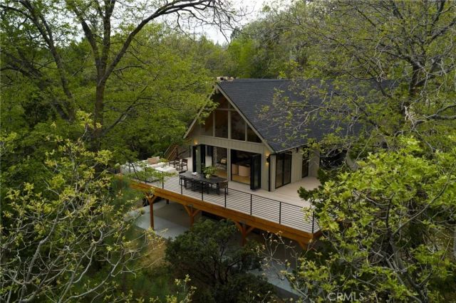 27463 Alpen, Lake Arrowhead, CA 92352
