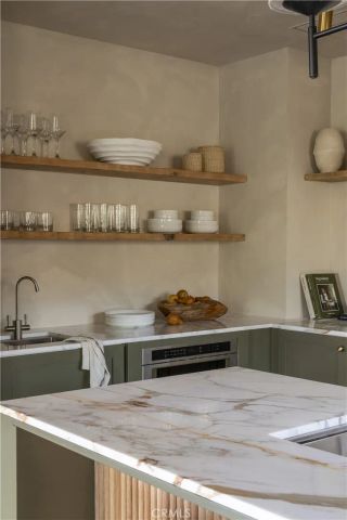 27463 Alpen, Lake Arrowhead, CA 92352