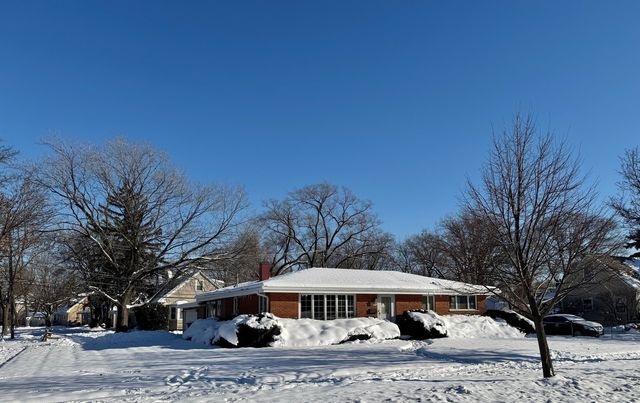 3051 S Scott Street, Des Plaines, IL 60018