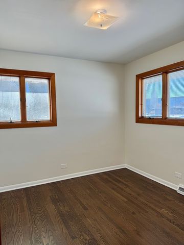 3051 S Scott Street, Des Plaines, IL 60018