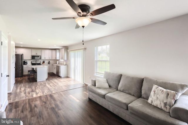 35 FOX RUN RD, Hanover, PA 17331