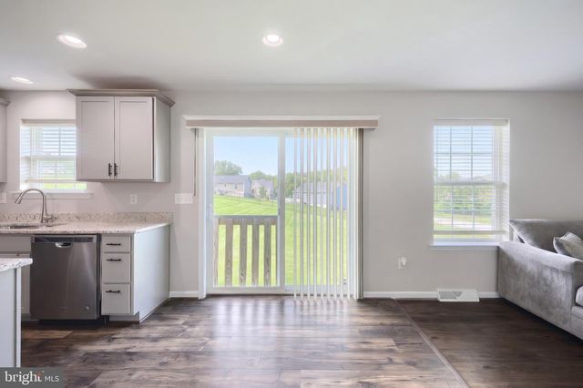 35 FOX RUN RD, Hanover, PA 17331