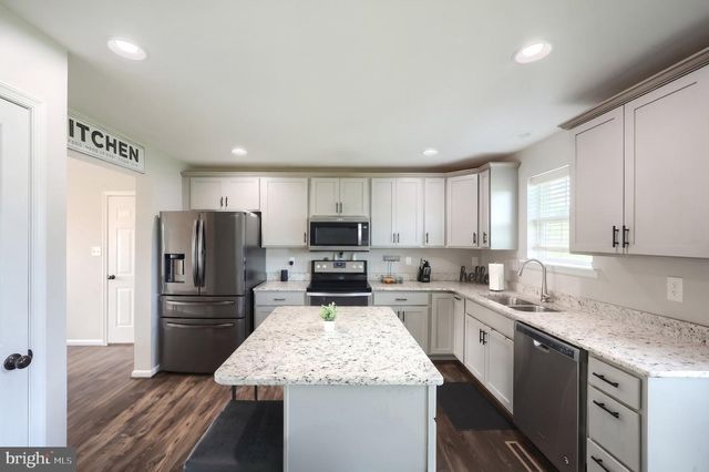 35 FOX RUN RD, Hanover, PA 17331
