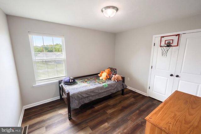 35 FOX RUN RD, Hanover, PA 17331