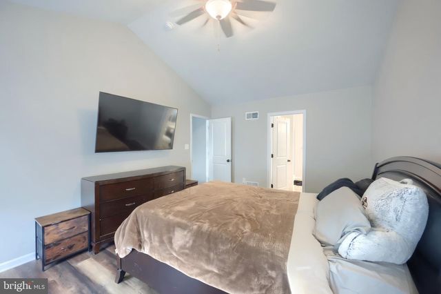35 FOX RUN RD, Hanover, PA 17331