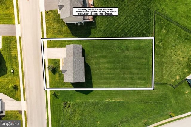 35 FOX RUN RD, Hanover, PA 17331