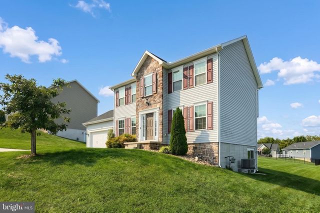 35 FOX RUN RD, Hanover, PA 17331