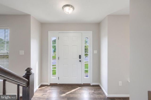 35 FOX RUN RD, Hanover, PA 17331