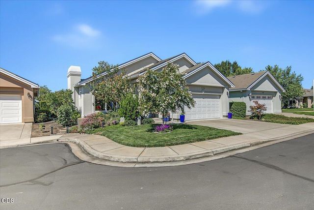 728 Cherrywood Drive, Medford, OR 97504