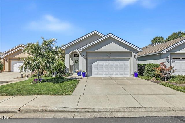 728 Cherrywood Drive, Medford, OR 97504