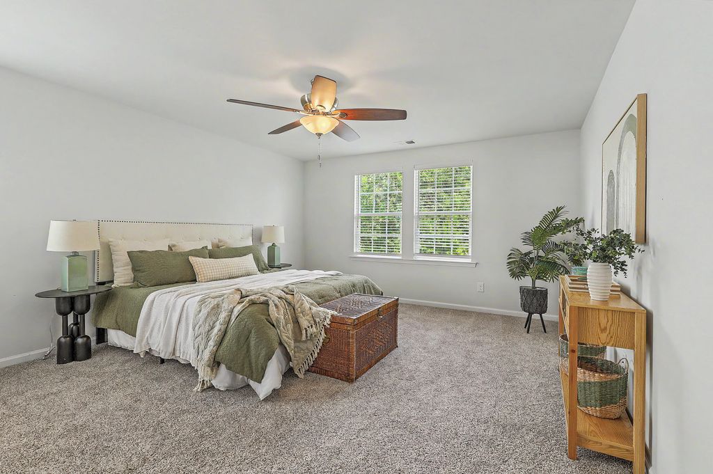 Image 36 of property listing at 410 Spanish Wells Road, Summerville, SC 29486