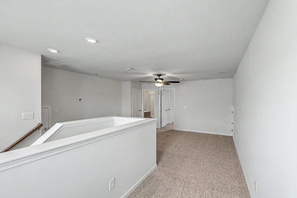 Image 45 of property listing at 410 Spanish Wells Road, Summerville, SC 29486