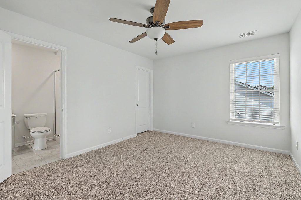 Image 47 of property listing at 410 Spanish Wells Road, Summerville, SC 29486