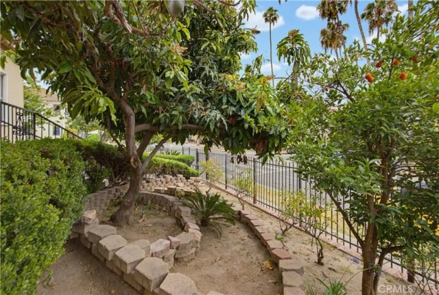 148 S Normandie Avenue, Los Angeles, CA 90004