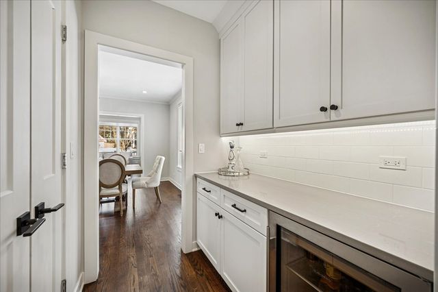 490 Jefferson Avenue, Glencoe, IL 60022