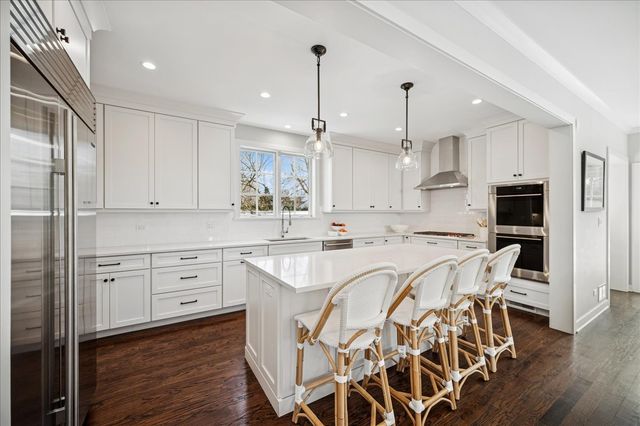 490 Jefferson Avenue, Glencoe, IL 60022