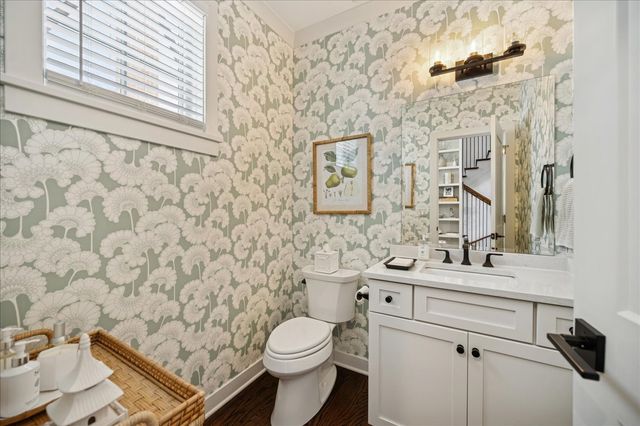 490 Jefferson Avenue, Glencoe, IL 60022